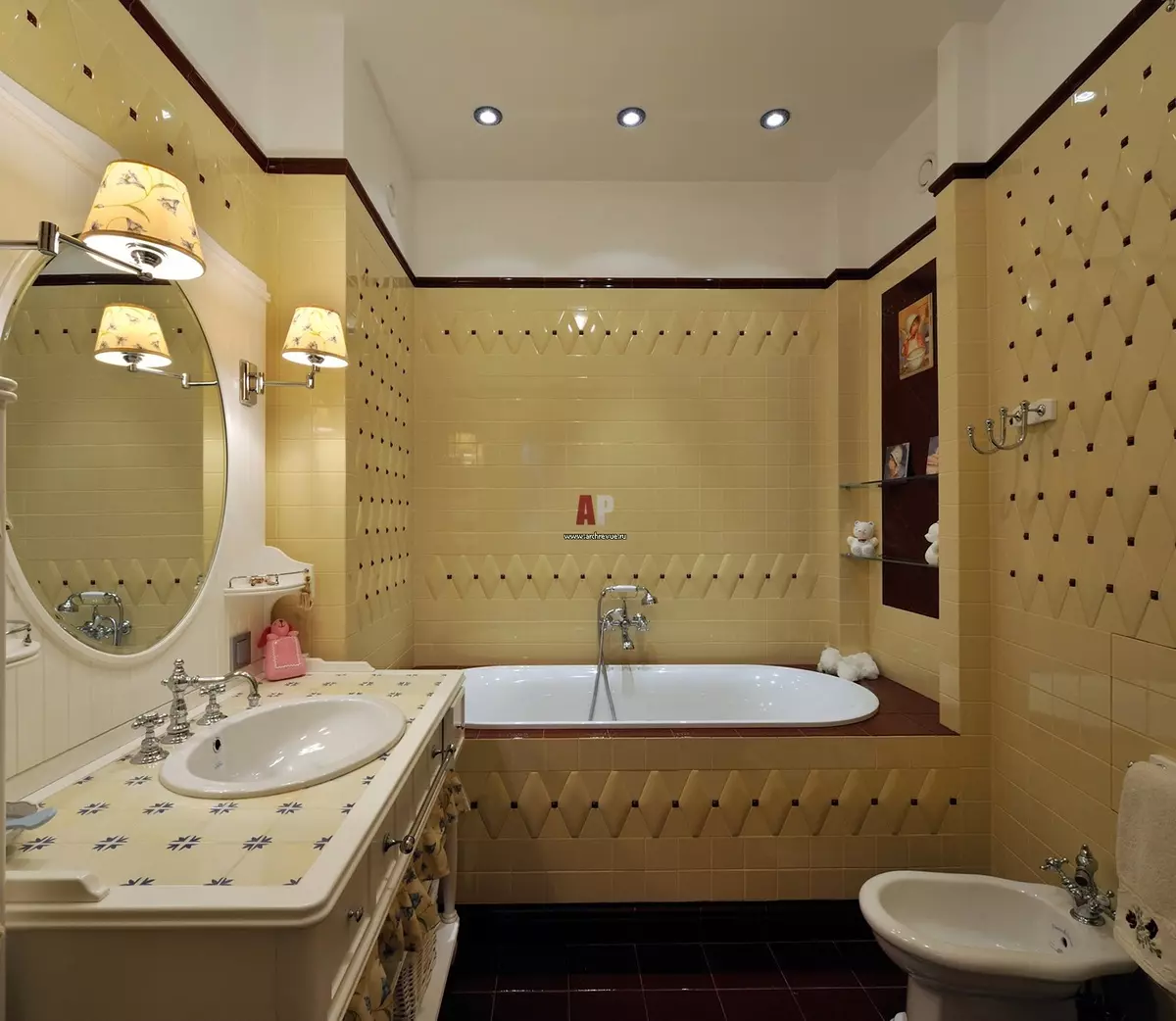 Miroir rond dans la salle de bain: miroirs design dans un cadre en bois, miroirs ronds de couleur noire et autre pour la salle de bain 10427_12