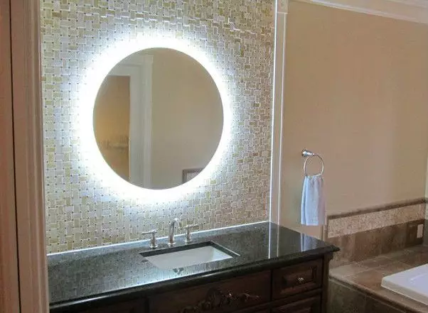 Miroir rond dans la salle de bain: miroirs design dans un cadre en bois, miroirs ronds de couleur noire et autre pour la salle de bain 10427_21
