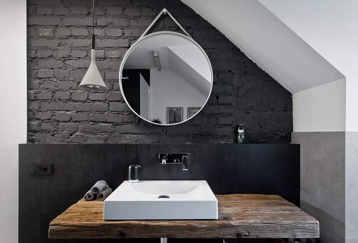 Miroir rond dans la salle de bain: miroirs design dans un cadre en bois, miroirs ronds de couleur noire et autre pour la salle de bain 10427_6