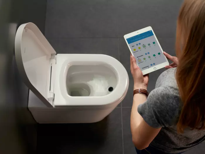 Smart Toilet: Mga matang sa elektronik nga modelo nga adunay control panel. Mga kasilyas sa Korea ug mga kasilyas sa ubang mga tiggama 10467_8