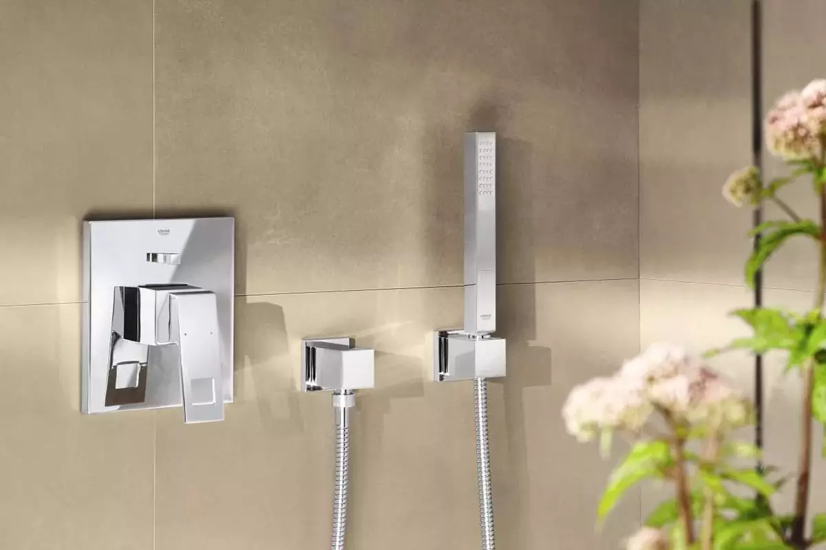 Hygienická sprcha GROHE: Súprava s miešačkami a vodopádmi, Bauflow a Baucurve Review, modely s hadicou a termostatom 10468_22