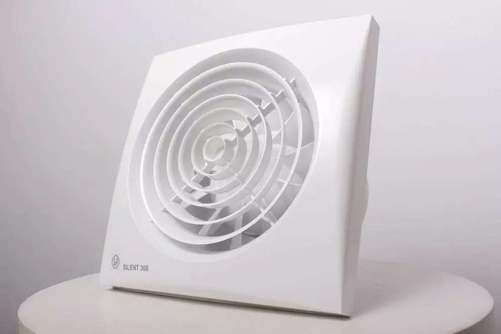 Ventilátor na toaletu: Výfukový ventilátor so spätným ventilom a tichým stropným ventilátorom pre kúpeľne, iné možnosti. Čo je lepšie vybrať si model? 10469_31