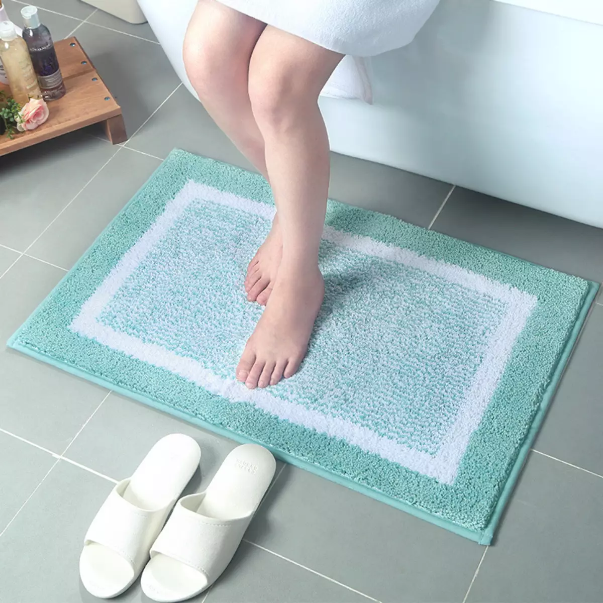 שטיחים לשירותים (40 תמונות): מודלים עם צוואר לשירותים, נוף של שטיחי טואלט מ איקאה יצרנים אחרים, מחצלות ירוקות גומי ועוד 10486_10