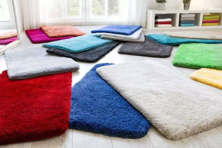 שטיחים לשירותים (40 תמונות): מודלים עם צוואר לשירותים, נוף של שטיחי טואלט מ איקאה יצרנים אחרים, מחצלות ירוקות גומי ועוד 10486_9