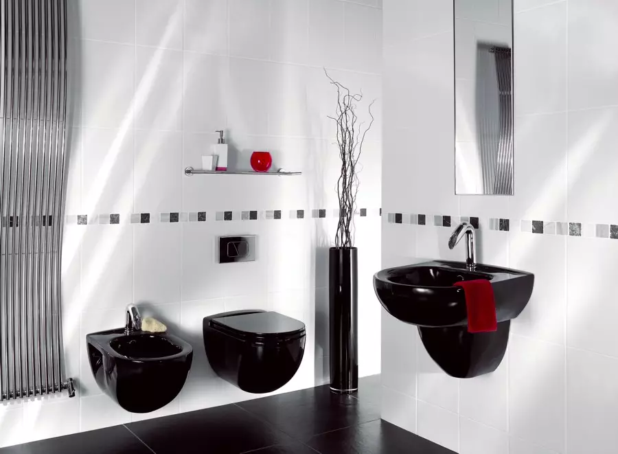 黑色厕所（67张照片）：黑色和白色的卫生间设计，在公寓中选择深色厕所，用黑色和红色瓷砖完成 10501_11