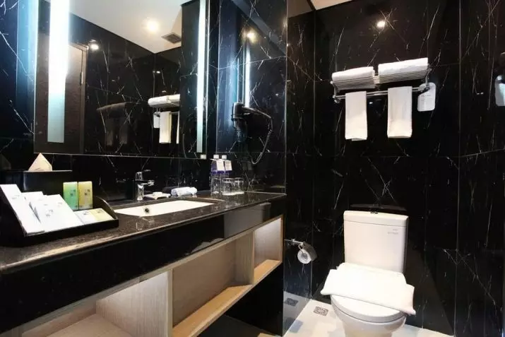 Tandas Hitam (67 foto): Reka bentuk tandas dalam warna hitam dan putih, pemilihan tandas warna gelap di sebuah apartmen, penamat dengan jubin hitam dan merah 10501_3