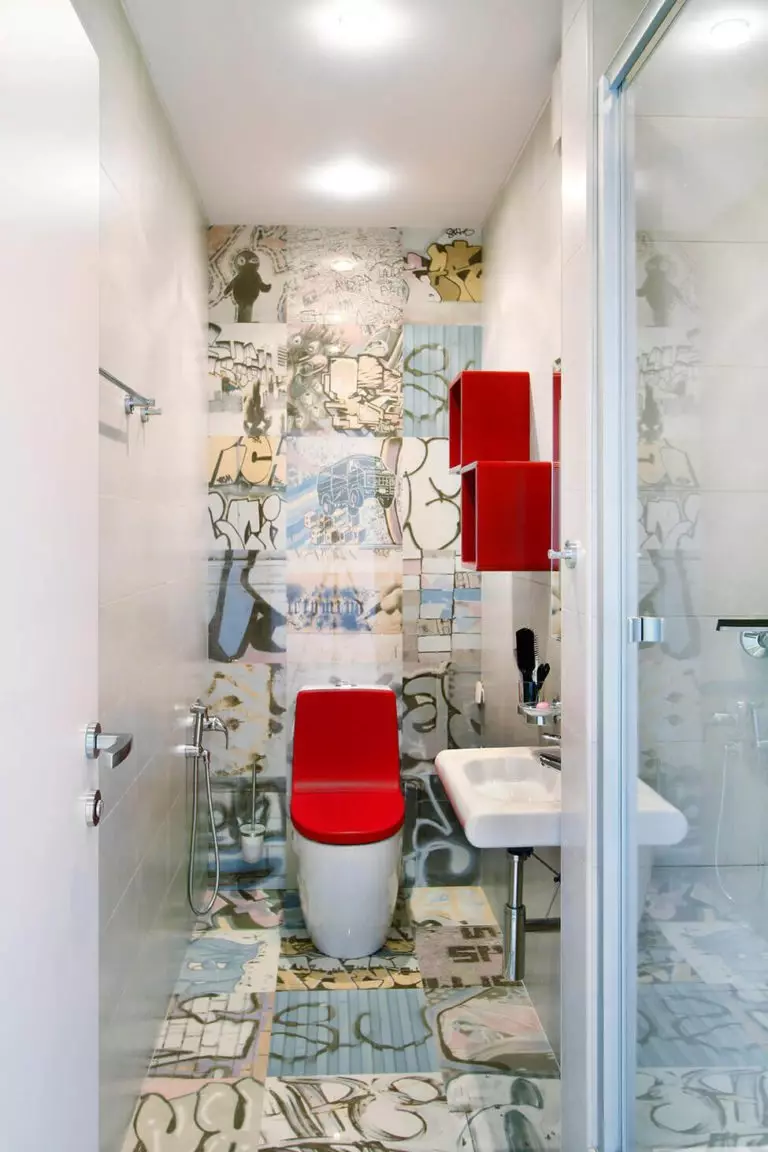 Тоалетски дизајн во Хрушчевка (58 фотографии): Завршување на мали солти со плочки и други материјали. Малку тоалетни опции за внатрешни работи 10503_11