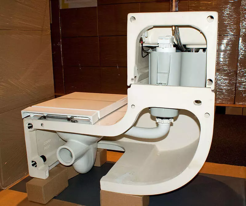 WC-kausid paagis: kombineeritud tualettruumi kujundus koos pesumasiniga. Seadistage 2 in 1 sisseehitatud valamu ja truudud, muud kombinatsioonimudeli mudelid 10526_10
