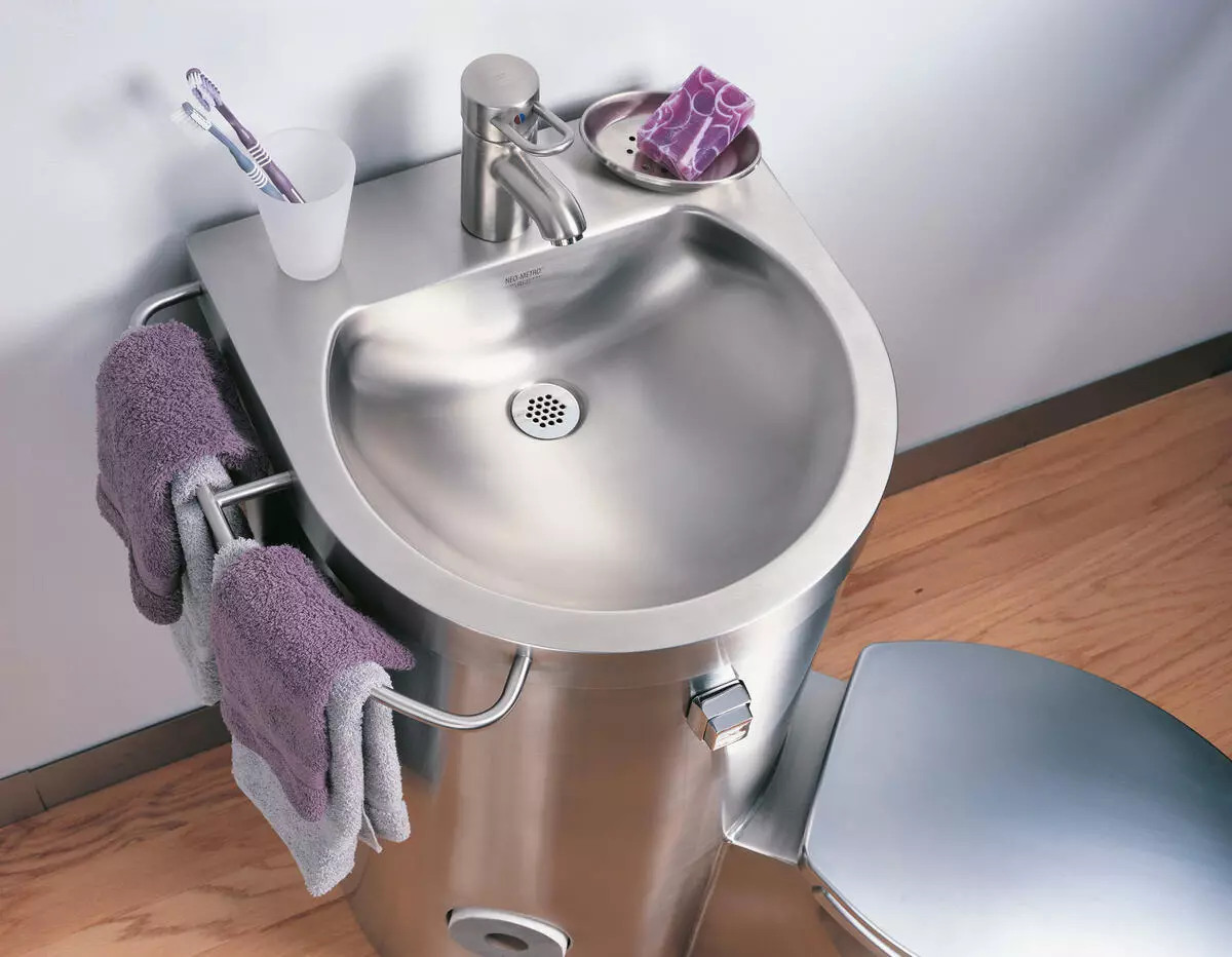 Toalettskåler på en tank: Utformingen av den kombinerte toalettskålen med en servant. Sett 2 i 1 med innebygd vask og tumb, andre modeller av kombinasjoner 10526_47