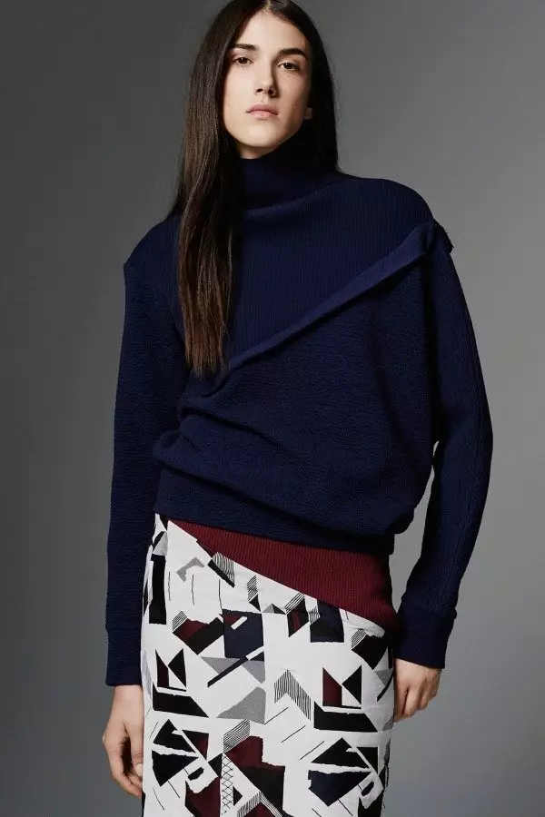 Жіночі светри (192 фото): модні светри 2021, білі, чорні, довгі, з горлом, з кашеміру, теплі, трикотажні, з косами 1052_107