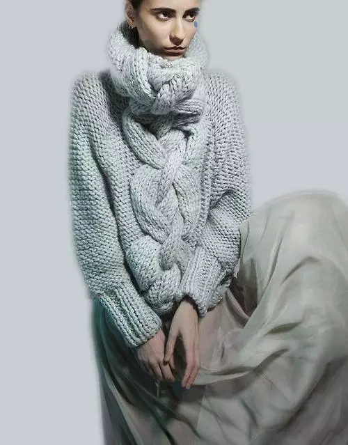 Жіночі светри (192 фото): модні светри 2021, білі, чорні, довгі, з горлом, з кашеміру, теплі, трикотажні, з косами 1052_52