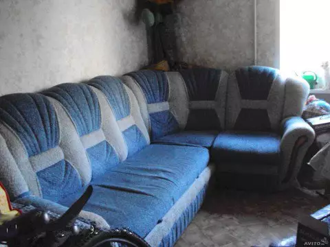 Suede ya bandia kwa ajili ya samani (Picha 23): Faida na hasara za kitambaa cha samani kwa upholstery ya sofa, kitaalam 10574_19