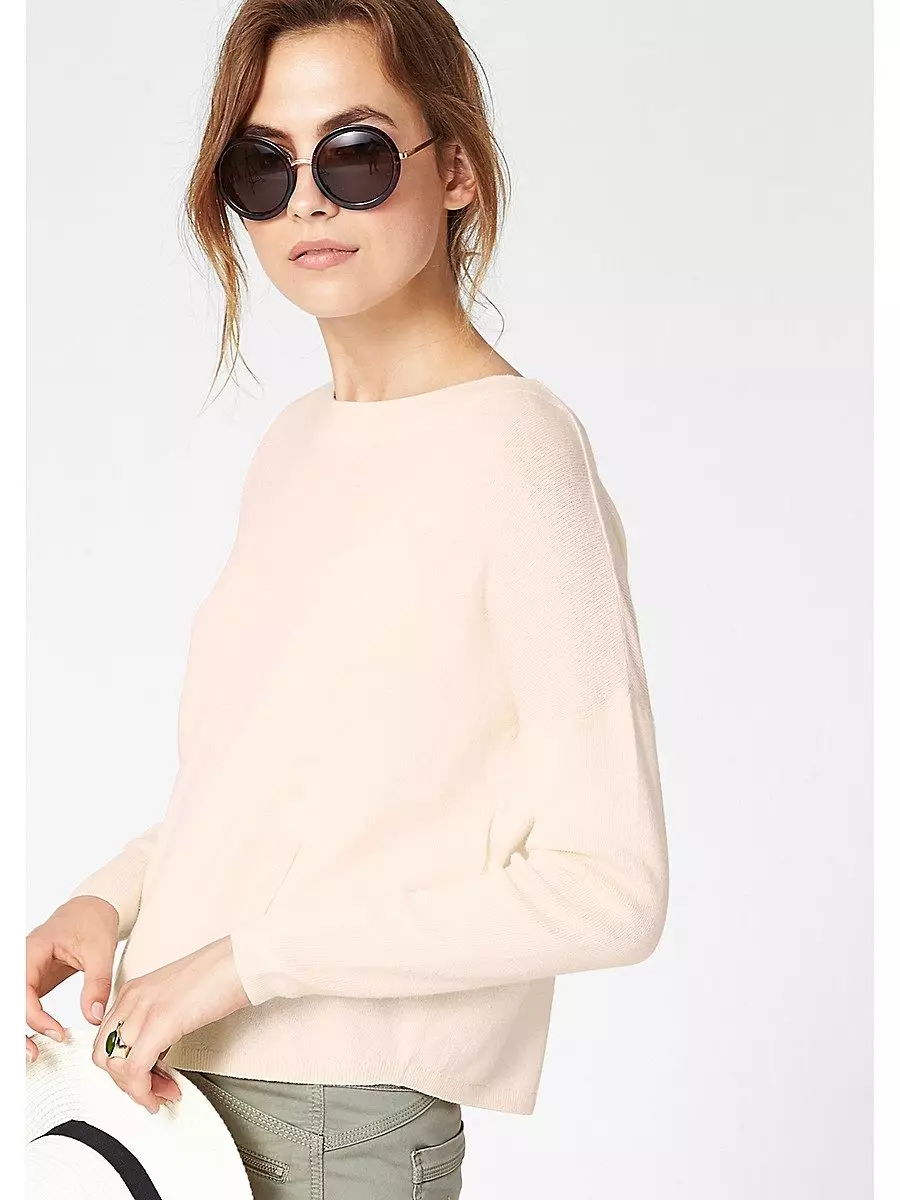 Emakumezko Cashmere Jumper (66 argazki): V-lepoarekin, Cashmere Jumper klasikoarekin 1065_11