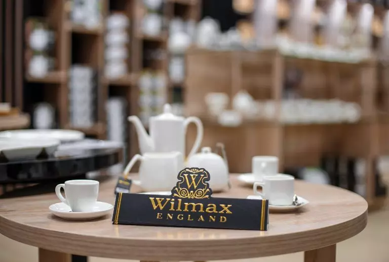 Piring Wilmax England: Katrangan sajian perusahaan Inggris, pros lan saka model england. Ulasan Pelanggan 10660_9