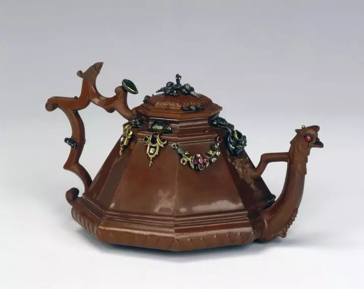 Tasing Teapot dipanaskeun tina lilin: Tarjamah kaca sareng teaster keramik nganggo nangtung sareng lilin 10734_5