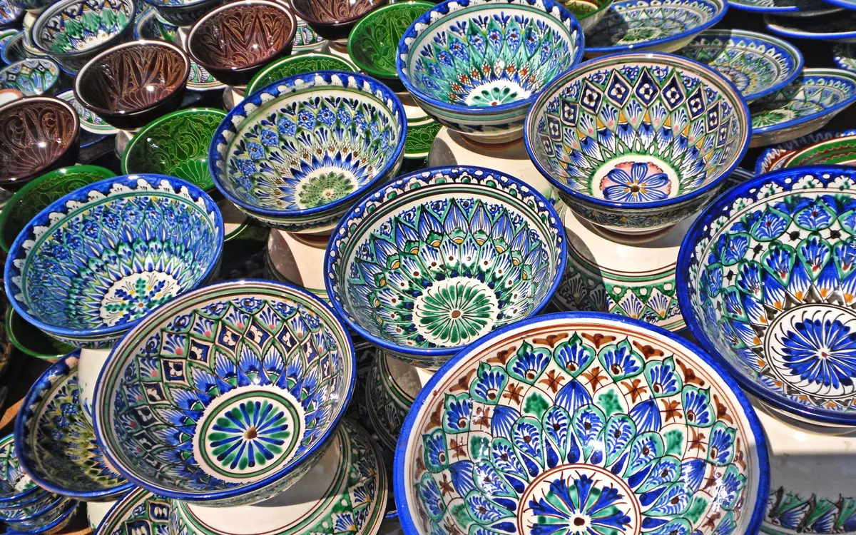 ظروف ازبک (25 عکس): ویژگی های مجموعه چای، صفحات، نقاشی و دیگر غذاهای ملی از ازبکستان تولید 