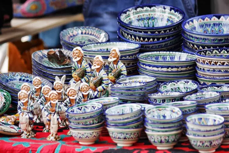 ウズベキスタン料理（25写真）：ウズベキスタン生産「Pathel」と「Rishtan」のティーセット、プレート、絵画、その他の国立皿の特徴 10737_4