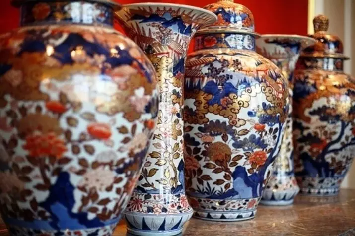 Chinese porselein (51 foto's): ontwikkeling geskiedenis, vintage vase en moderne wit eetgerei met brons. Hoe om ware porselein te onderskei van valse? 10756_9