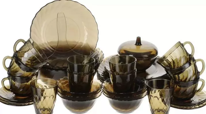 Шкляны посуд (41 фота): апісанне набораў з каляровага сілікатнай шкла, небіткай посуду з ударатрывалага тэрмаўстойлівага шкла і іншых відаў 10758_32