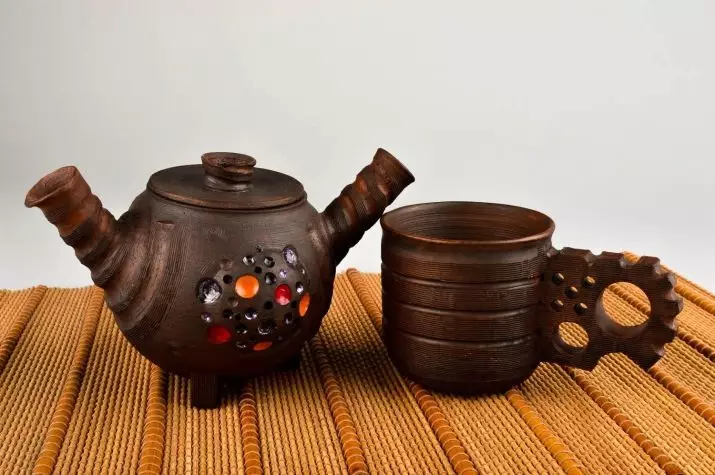 Ấm trà (42 ảnh): Các món ăn để hàn trà, mô hình có nút và dây, gipfel và cao hơn, mayer & boch và Bodum 10779_22
