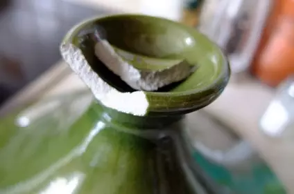 Keramické panvice: Výber hrnca keramiky s vekom pre plyn a iné dosky. Tepelne odolné sady pre rúru. Recenzie vlastníctva 10784_21
