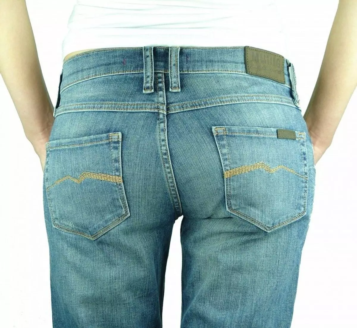 jeans mustang (38 ຮູບ): ແບບຈໍາລອງ, ການທົບທວນຄືນ 1080_37