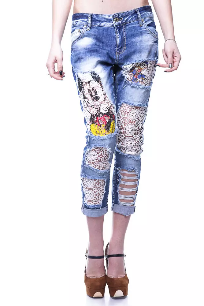 Jeans met Mickey Mouse (27 foto's): vroulike modelle met appliekwerk 1084_15