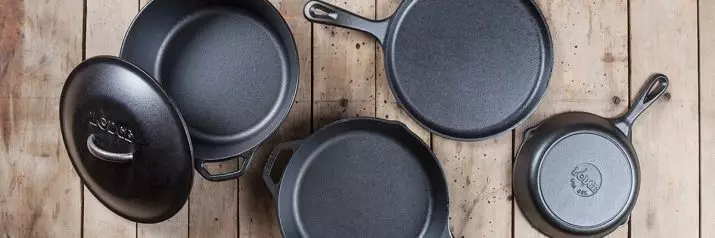 Isalikway ang mga pinggan nga puthaw sa produksiyon sa Russia: Pagtan-aw sa mga tiggama sa mga enameled pinggan gikan sa cast iron ug kung wala enamel 10851_2