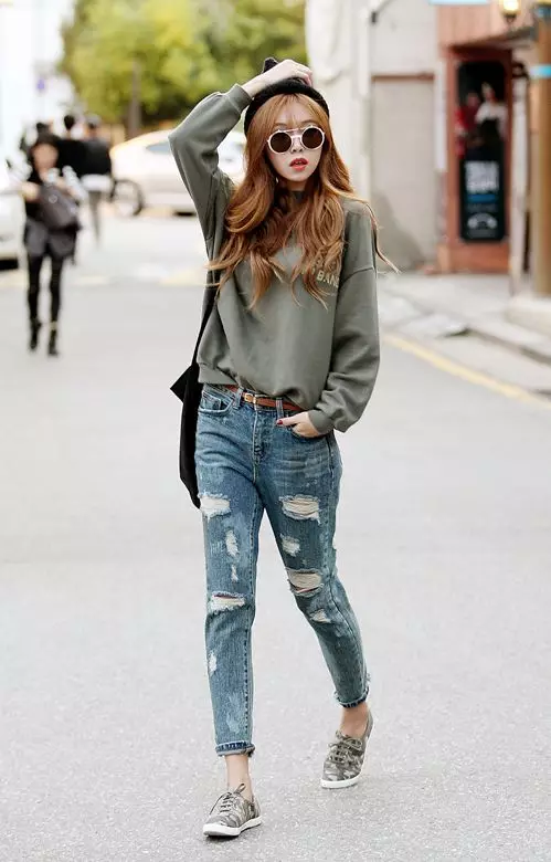 Jeans Lurus Wanita (45 Foto): Dengan mana dan bagaimana untuk memakai, panjang apa yang harus menjadi model langsung dari pinggul 1086_12