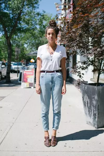Jeans Lurus Wanita (45 Foto): Dengan mana dan bagaimana untuk memakai, panjang apa yang harus menjadi model langsung dari pinggul 1086_34