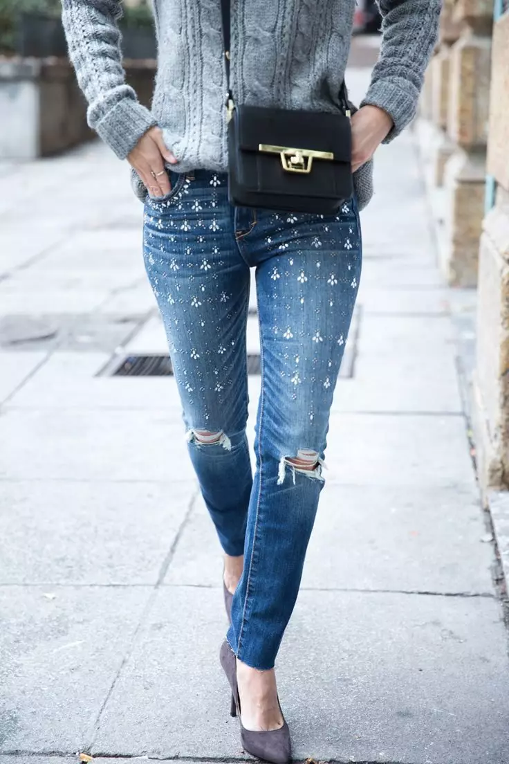 Jeans amb comptes (53 fotos): amb comptes i comptes de perles 1087_40