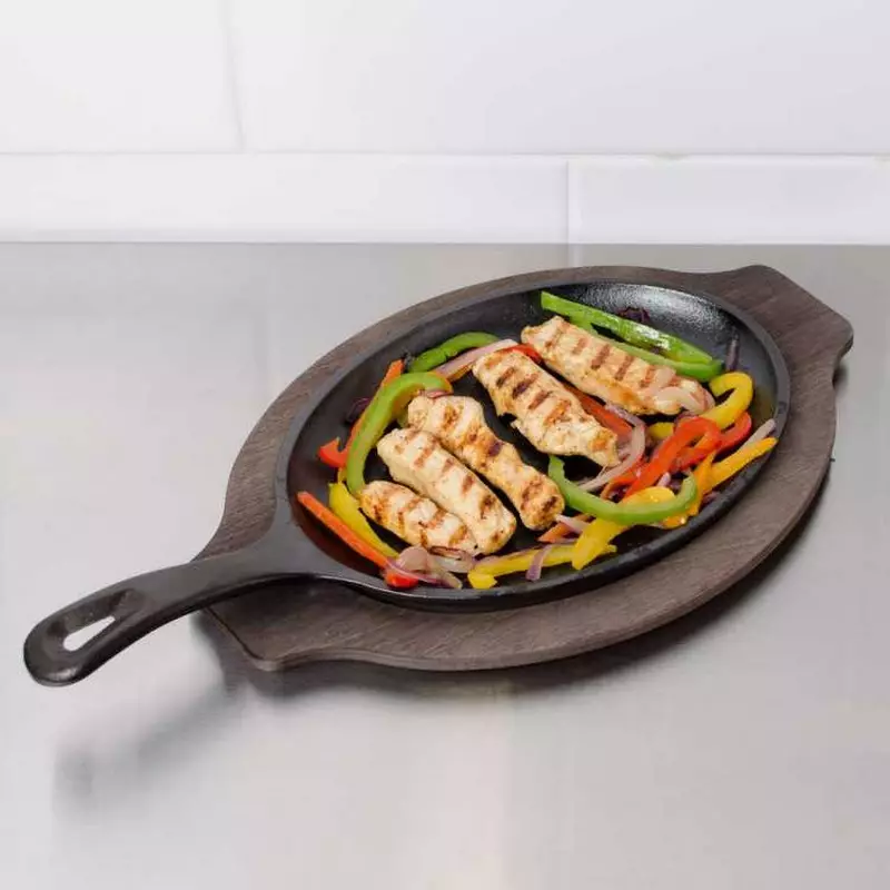 Kulit menggoreng panas: Makanan Makanan Mini untuk jadual, model bahagian pada pendirian kayu dan pilihan lain 10887_19