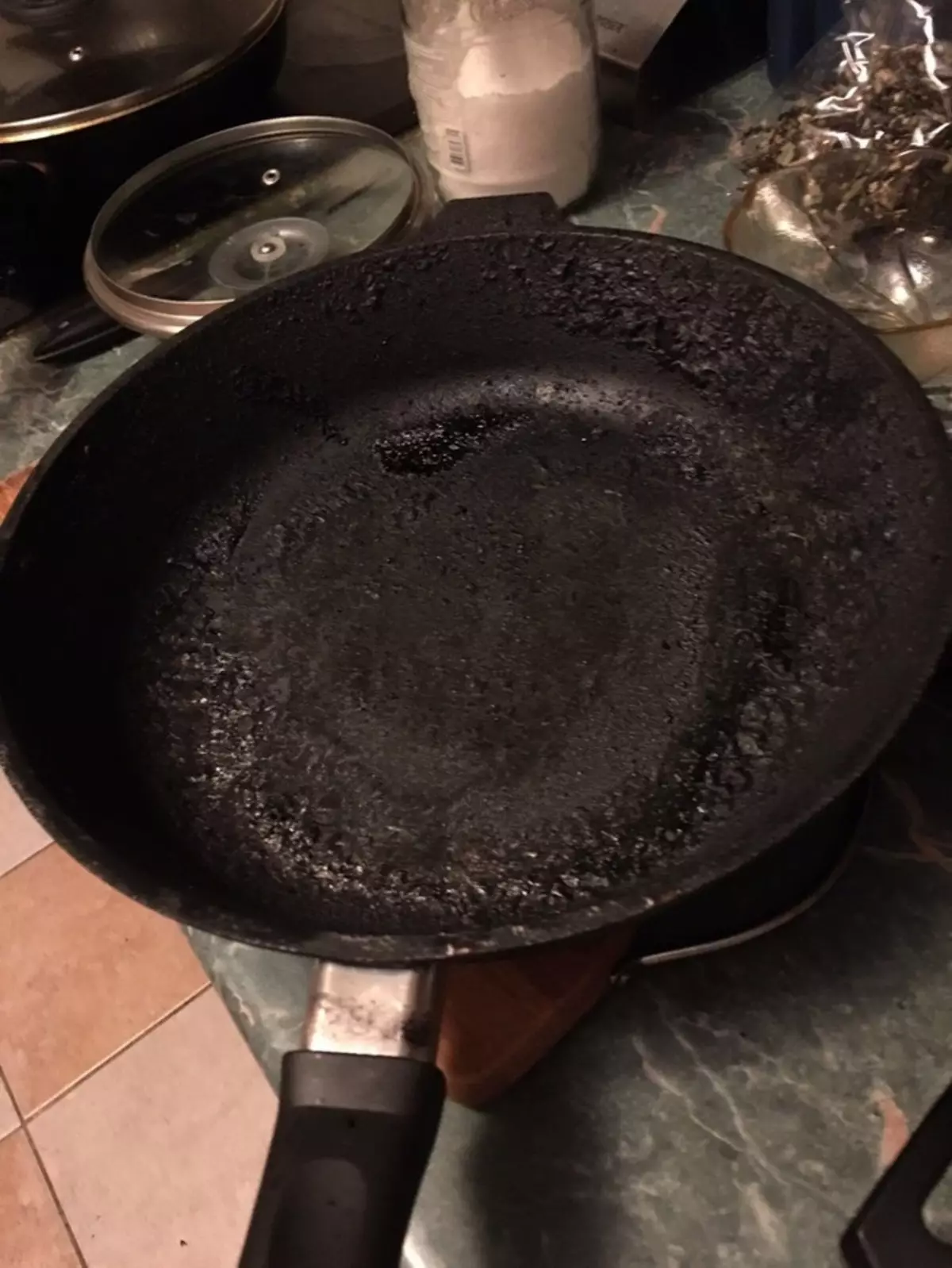 Nadoba Frying sufuria: Pan Pancake Pan na Pan Grill, Mineraria, Vilma mfululizo na wengine. Mapitio ya Wateja 10891_14