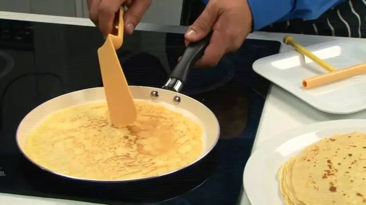 Teflon Frying Pan (24 foto): Pemulihan wajan lan mulihake. Apa bisa nggunakake piring sing rusak? Apa panci goreng? 10897_16
