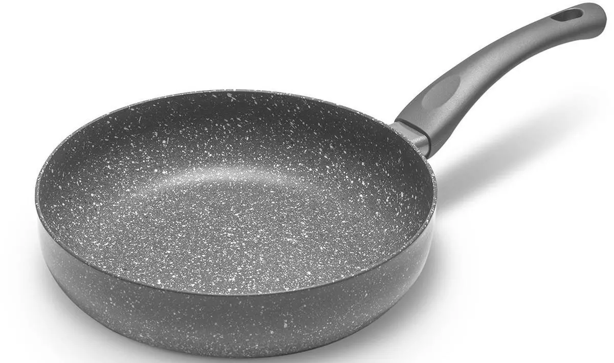 Titanium-Coated Frying Pan: Pluses ແລະ mincanta minuses. ວິທີການເລືອກຮູບແບບທີ່ດີ? ການທົບທວນຄືນ 10928_20