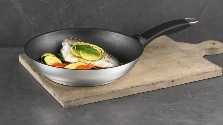 Titanium-Coated Frying Pan: Pluses ແລະ mincanta minuses. ວິທີການເລືອກຮູບແບບທີ່ດີ? ການທົບທວນຄືນ 10928_24