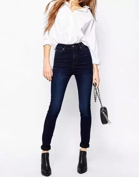 Jeans Skinny (75 ຮູບ): ມັນແມ່ນຫຍັງ, ແບບຂອງແມ່ຍິງ, ມີສິ່ງທີ່ໃສ່ເກີບ, ເກີບ, ສິ່ງທີ່ມີຄວາມແຕກຕ່າງຈາກຜິວຫນັງຈາກກະທັດຮັດ 1100_2