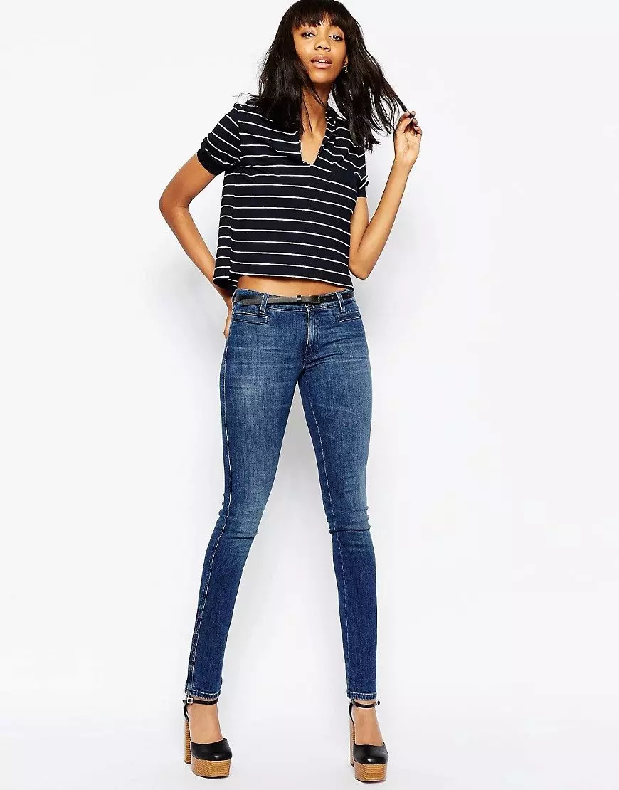 Jeans Skinny (75 ຮູບ): ມັນແມ່ນຫຍັງ, ແບບຂອງແມ່ຍິງ, ມີສິ່ງທີ່ໃສ່ເກີບ, ເກີບ, ສິ່ງທີ່ມີຄວາມແຕກຕ່າງຈາກຜິວຫນັງຈາກກະທັດຮັດ 1100_35