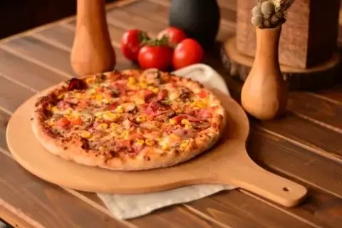Quadro de pizza: Visão geral de tábuas redondos de madeira tamanho 40 cm para alimentar pizza, bambu e girando com alça 11010_16