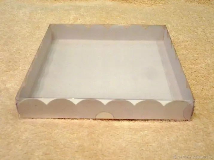 Bentuk untuk kue dengan tangan Anda sendiri: Bagaimana cara membuat bentuk foil untuk memanggang biskuit? Apa yang bisa diganti dengan bentuk yang dapat dilepas? 11023_13