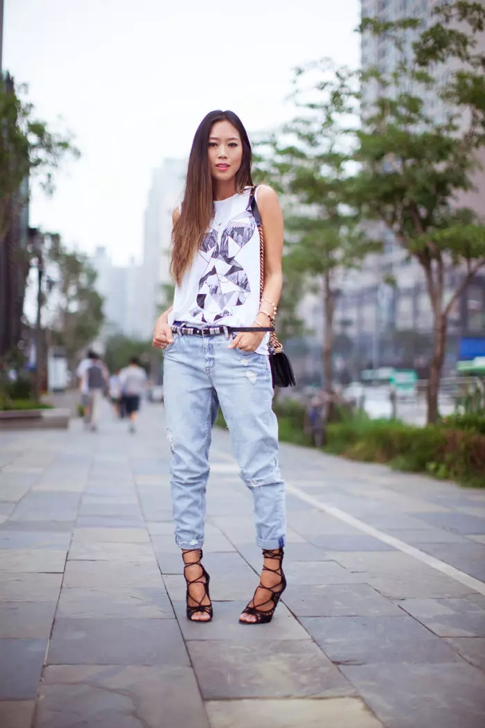 Letní dámské džíny (50 fotografií): Co nosit džíny v létě 2021, modely 1102_22