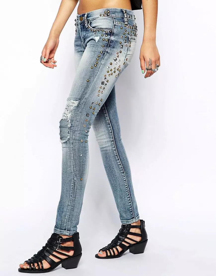 Ny pataloha jeans (sary 50): Inona no tokony hataonao pataloha jeans amin'ny fahavaratra 2021, modely 1102_32