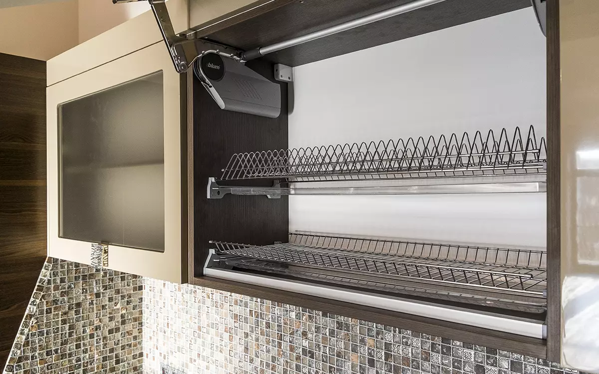 Dimensões de secadores para pratos no gabinete: secadores incorporados com tamanho de 40-50 cm e 60-80 cm, outros modelos 11056_3