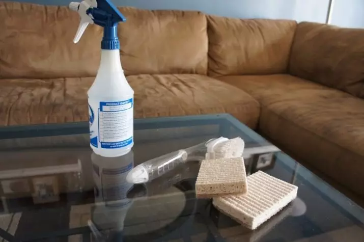 Sohvan puhdistaminen kotona (50 kuvaa): Kuinka nopeasti ja tehokkaasti puhdistaa kudoksen verhoilu likaa ja liu'uta omalla kädellään? 11092_16