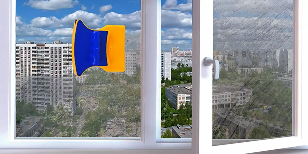 Fensterwaschbürste (34 Fotos): Reinigungsoption auf beiden Seiten, doppelseitige Produkte mit Teleskopgriff, Optionen zum Waschen von außen 11098_2