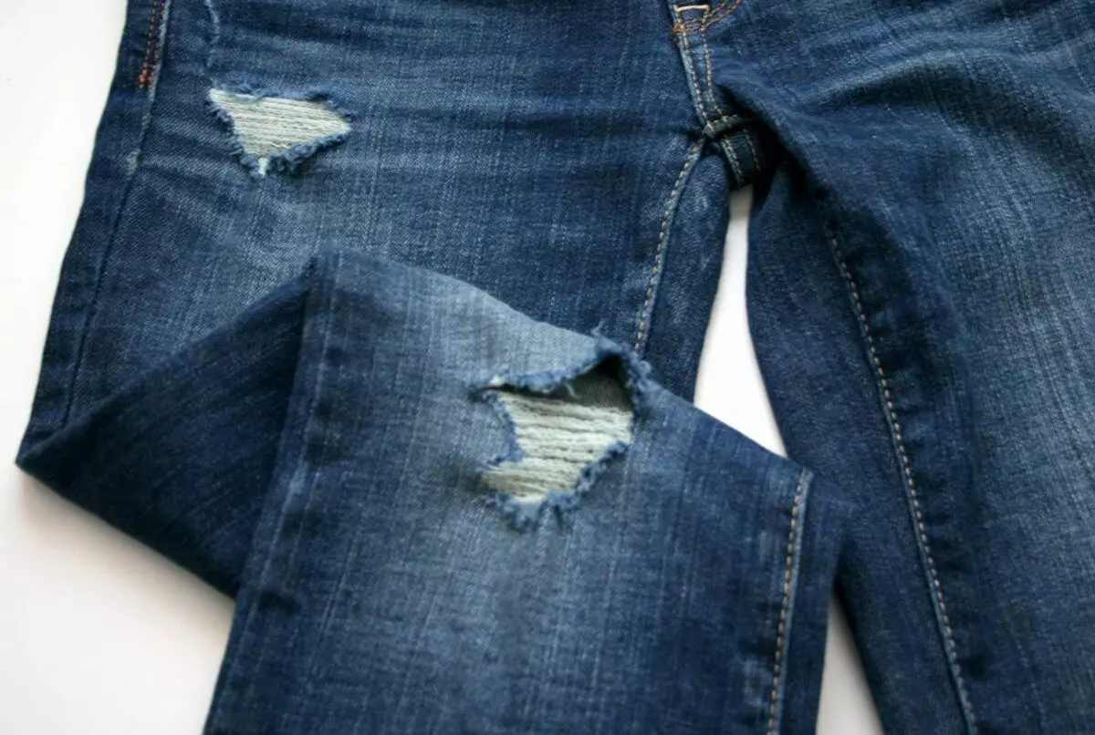 Como remover a fricção em jeans: entre as pernas e outros lugares 1110_6