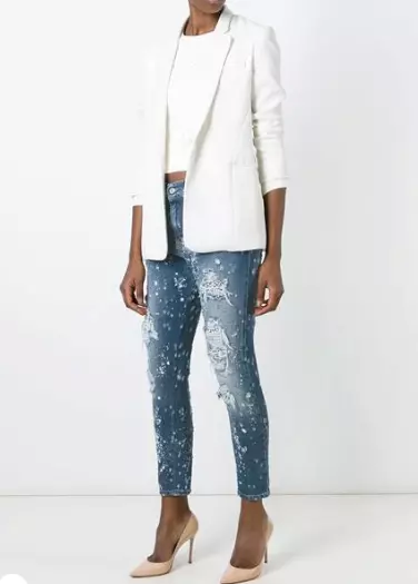 Jeans med huller: 120 billeder af kvindelige lækker jeans, som iført 1111_11