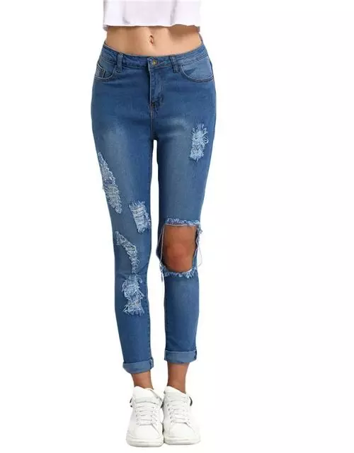 Jeans med hål: 120 bilder av kvinnliga läckande jeans, med som bär 1111_16