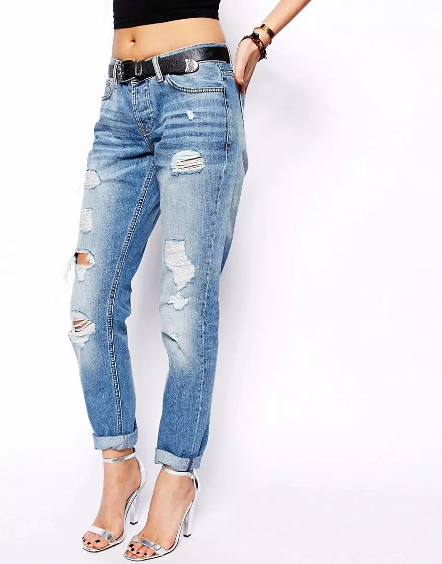 Jeans avec des trous: 120 photos de jeans qui fuient les femmes, qui portent 1111_3