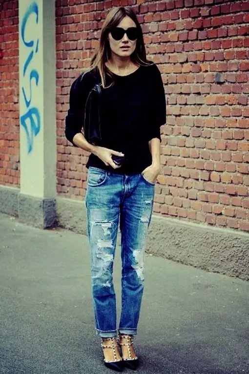 Підкоміри і підкати на джинсах (78 фото): як правильно підвертати джинси дівчатам і робити підкати, на широких джинсах, інструкція як підвернути 1114_65